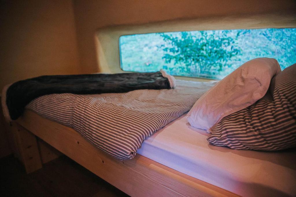 Sleeping With Bees - Tourist Farm Muha Apartment Grosuplje Exterior foto